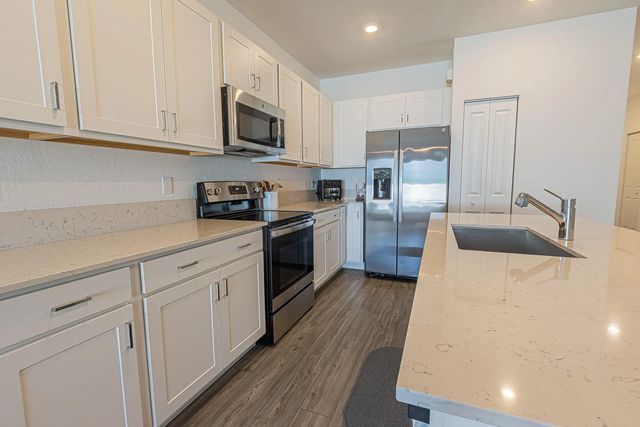 5 of 23 - 870 Se Grovebush Lane, Port St. Lucie, FL