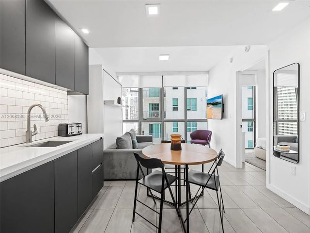 4 of 27 - 227 Ne 2nd Street #2501, Miami, FL