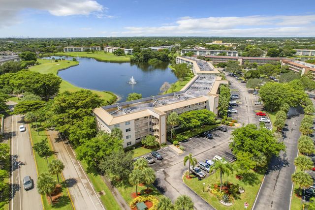 2 of 33 - 3205 Portofino Point #b4, Coconut Creek, FL
