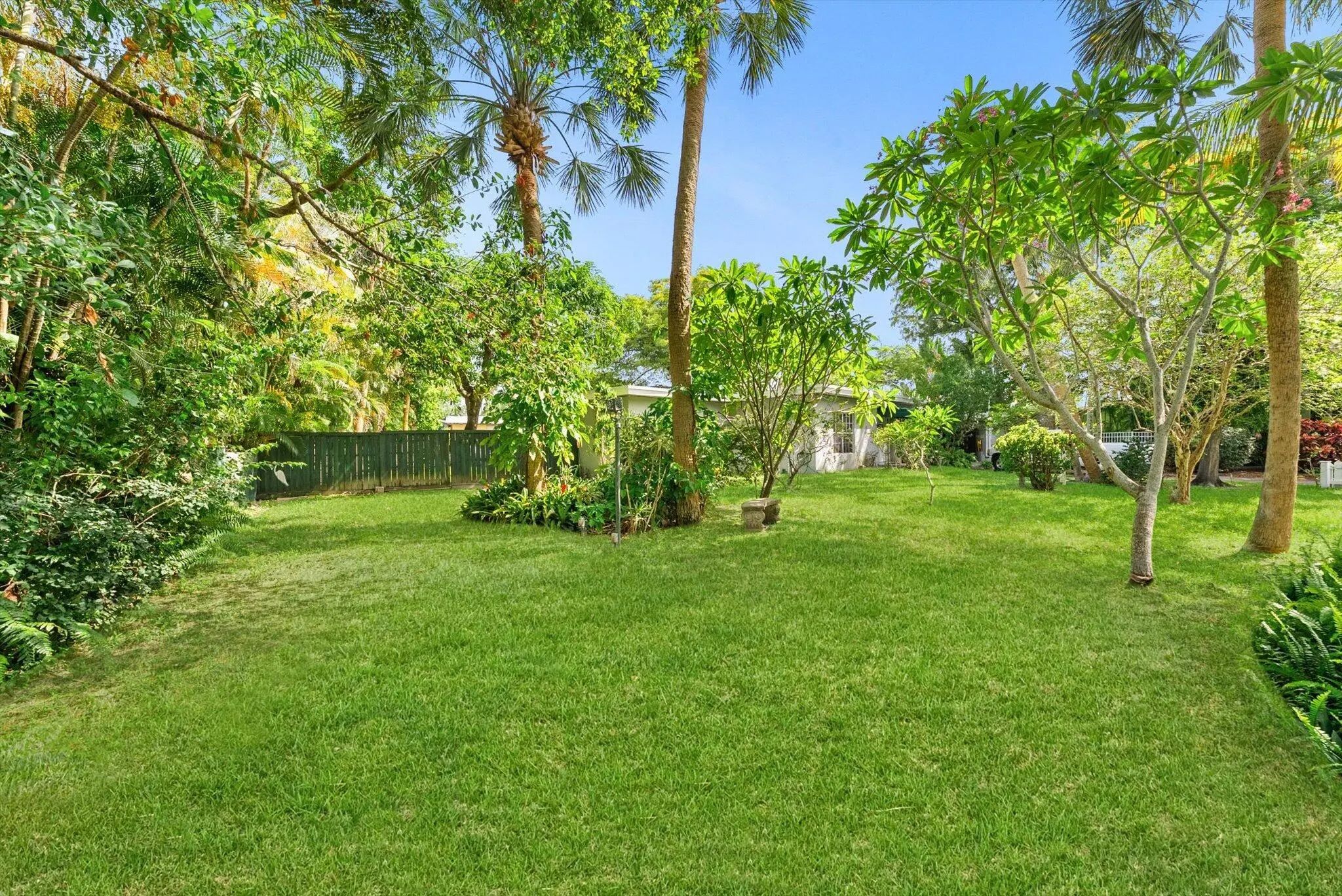 330 Nw 32nd Court, Oakland Park
