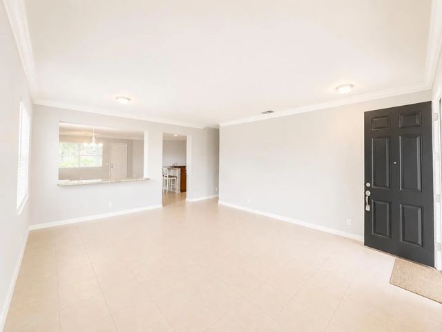 948 Sw Jeremko Avenue, Port St. Lucie