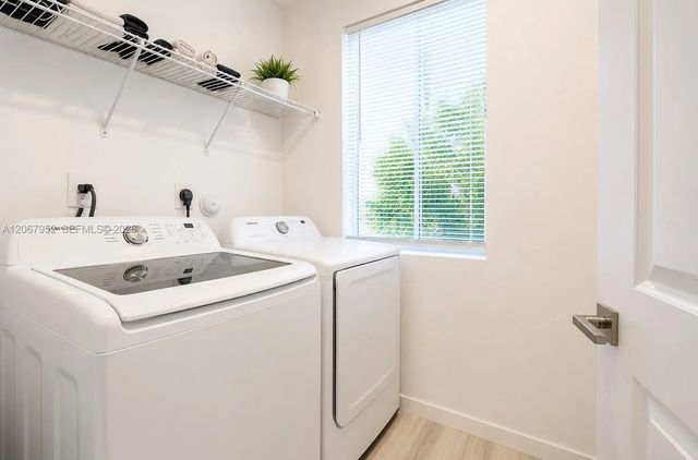 3 of 9 - 1056 Se 23rd Avenue, Homestead, FL