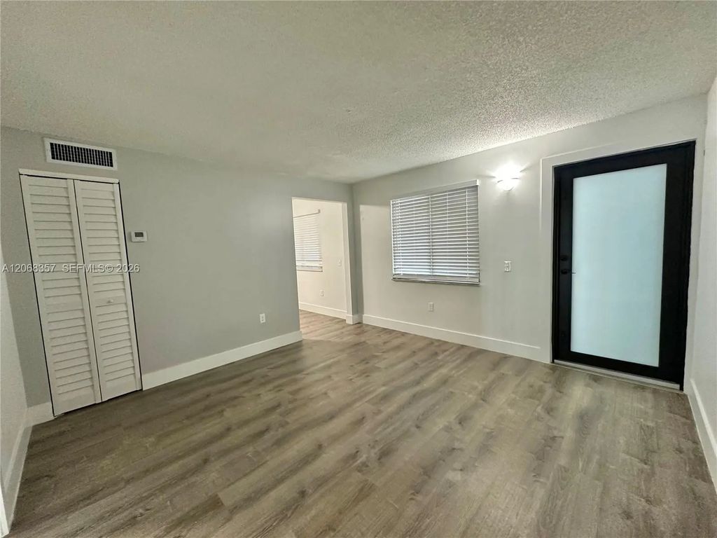 529 Sw 4th Street #303, Miami