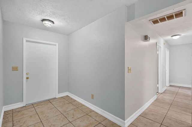 5 of 36 - 1650 Se Memorial Street, Port St. Lucie, FL