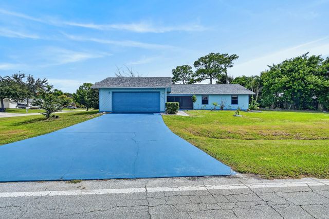 2402 Sw Summit Street, Port St. Lucie