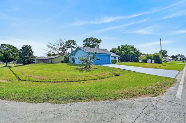 5 of 53 - 2402 Sw Summit Street, Port St. Lucie, FL