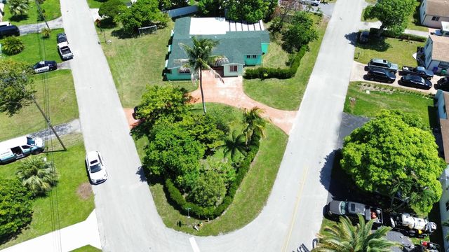 4 of 30 - 2907 Sw 67th Terrace, Miramar, FL