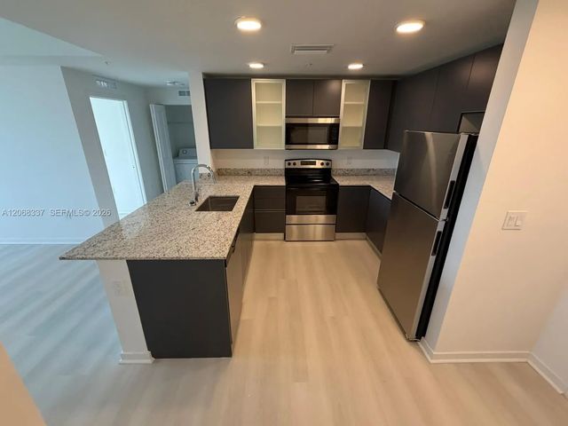 3 of 10 - 5587 Millenia Park Boulevard #222, Orlando, FL