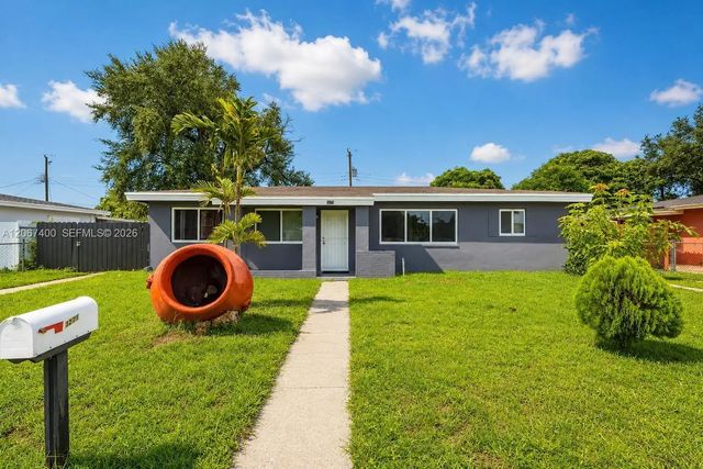 3 of 40 - 3271 Nw 173rd Terrace, Miami Gardens, FL