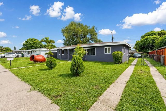 4 of 40 - 3271 Nw 173rd Terrace, Miami Gardens, FL