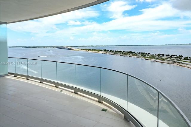 175 Se 25th Road #1002, Miami