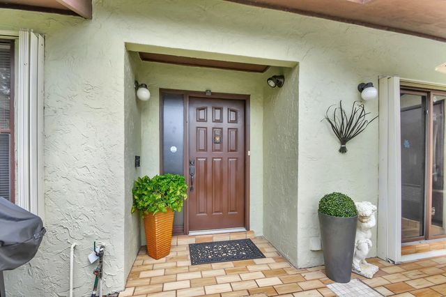 5 of 47 - 494 Iron Forge Court, Royal Palm Beach, FL