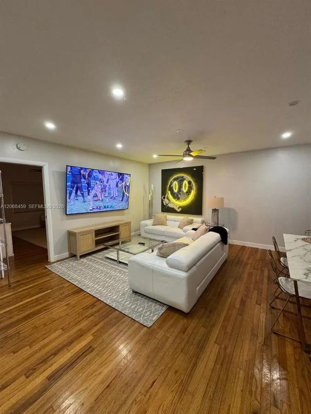 2 of 4 - 101 Collins Avenue #3, Miami Beach, FL