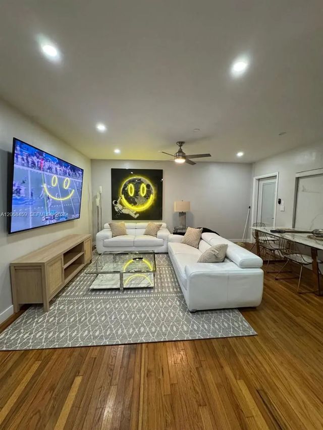3 of 4 - 101 Collins Avenue #3, Miami Beach, FL
