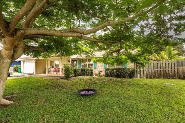 566 N Dover Road, Tequesta