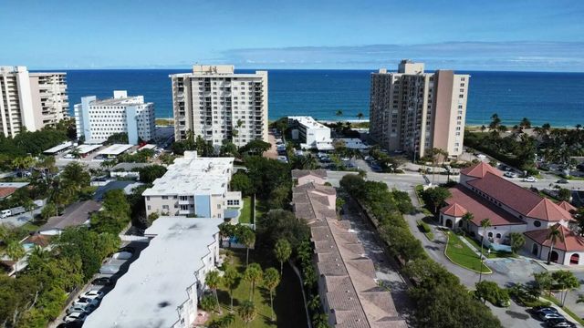 1967 S Ocean Boulevard #215-c, Lauderdale-By-The-Sea