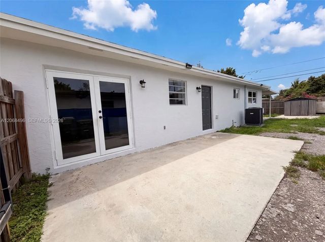 5 of 22 - 1320 Nw 15th Street, Homestead, FL