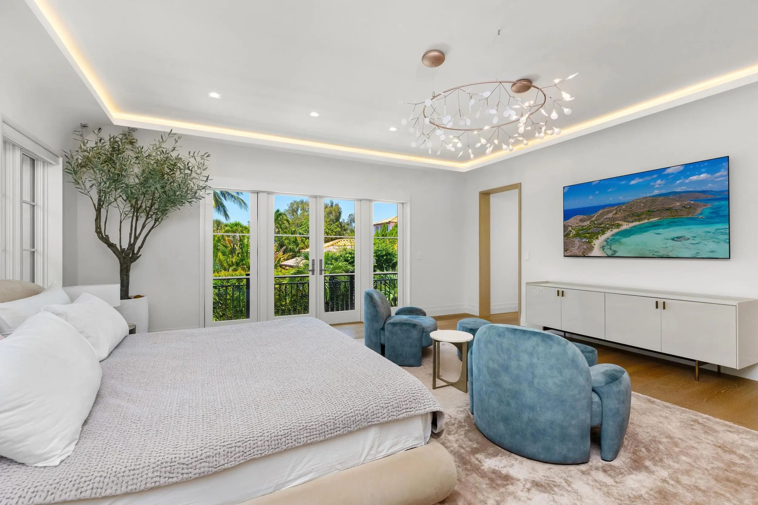 220 Jungle Road, Palm Beach, FL, 33480