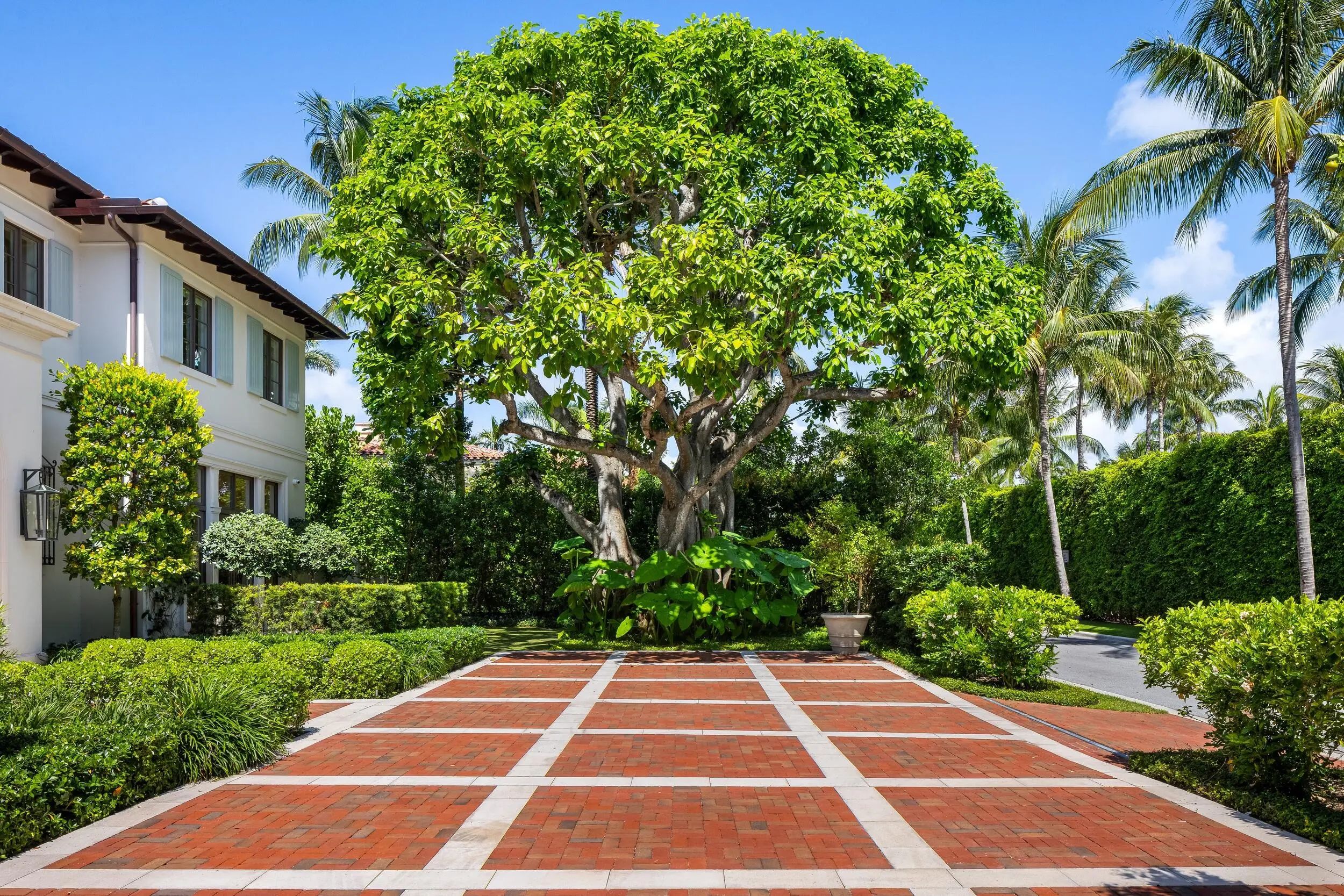 220 Jungle Road, Palm Beach, FL, 33480