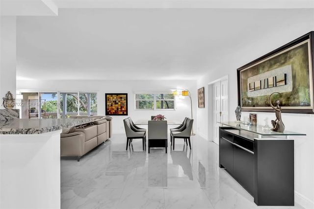 4 of 64 - 800 Ne 195th Street #220, Miami, FL