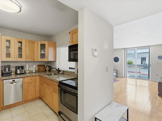 3588 Collins Avenue #504, Miami Beach