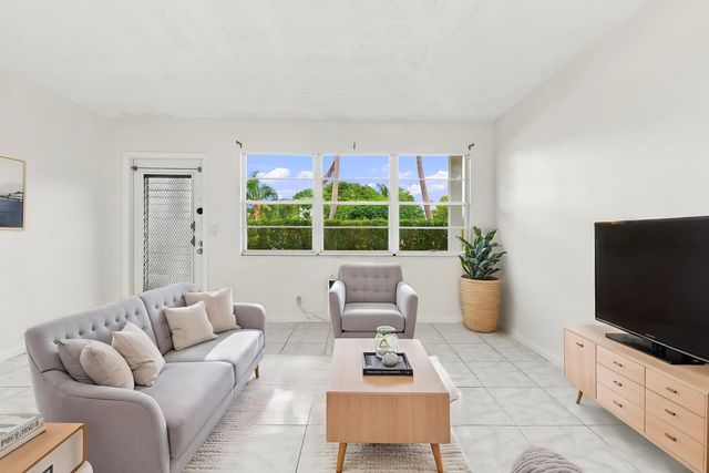 2 of 42 - 310 Oakridge R Court #310, Deerfield Beach, FL