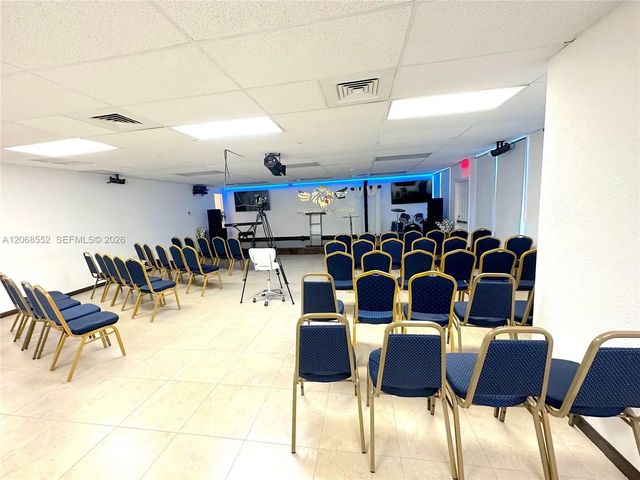 3 of 8 - 265 S Federal Highway #l, Dania Beach, FL