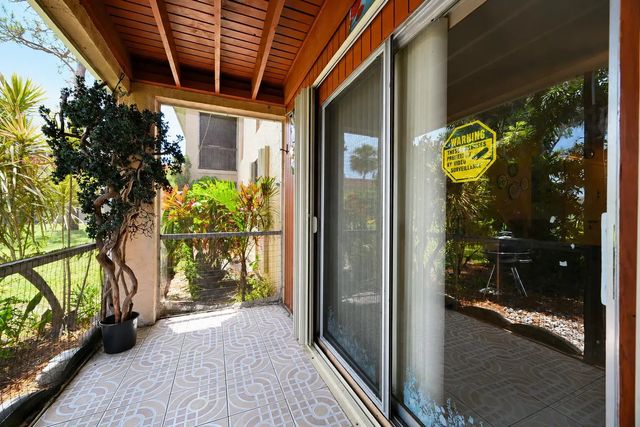 4 of 26 - 6120 Forest Hill Boulevard #111, West Palm Beach, FL