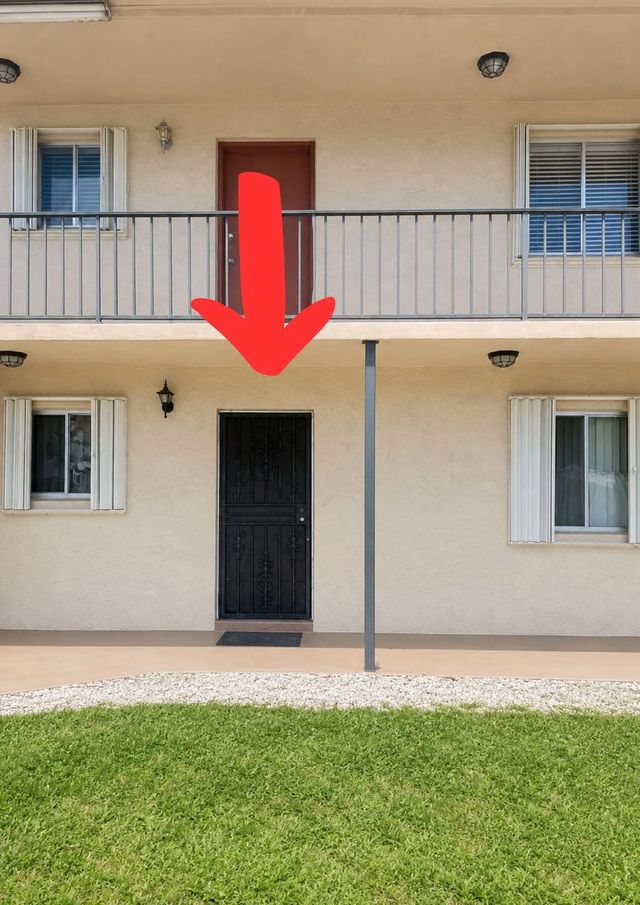 5 of 26 - 6120 Forest Hill Boulevard #111, West Palm Beach, FL