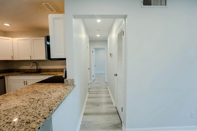5 of 20 - 6231 Bay Club Drive #4, Fort Lauderdale, FL
