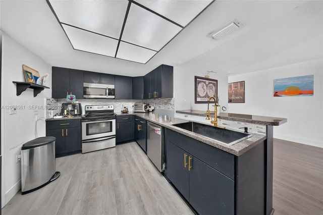 3 of 48 - 1700 W 64th Street, Hialeah, FL