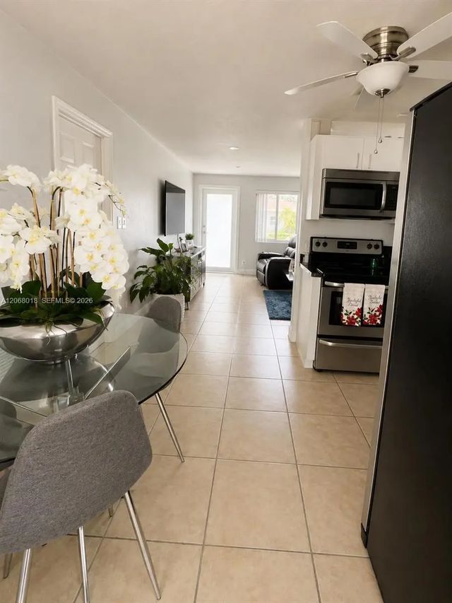 5 of 25 - 4910 Sw 16th Street, Fort Lauderdale, FL