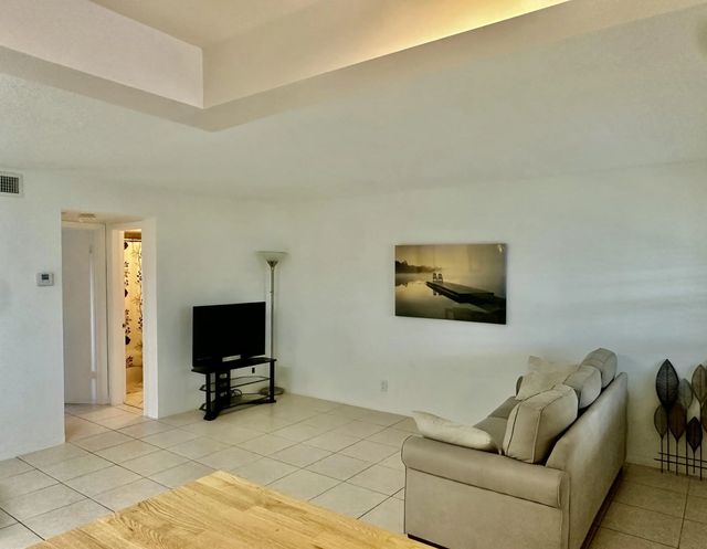 4 of 13 - 580 Egret Drive #314, Hallandale Beach, FL