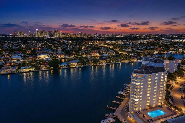 2 of 58 - 333 Sunset Drive #401, Fort Lauderdale, FL