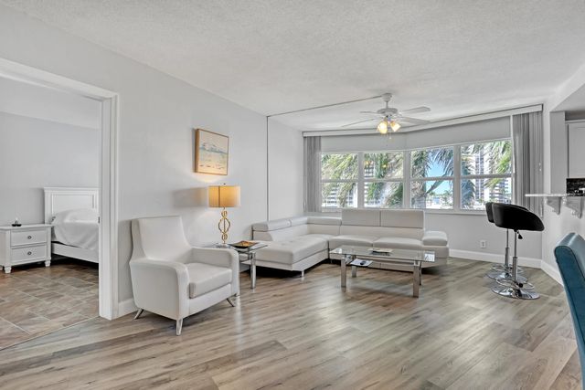 5 of 23 - 28 Yacht Club Drive #409, North Palm Beach, FL