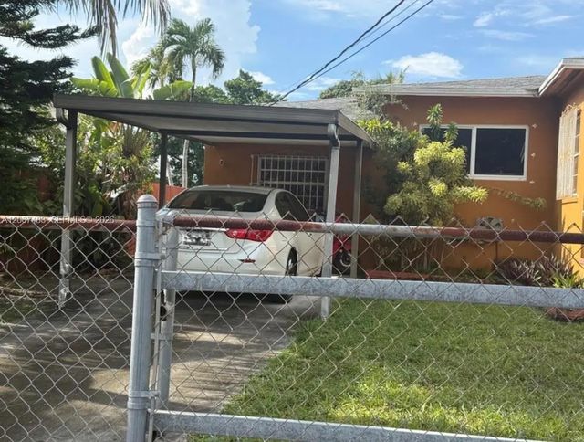 3 of 8 - 3969 Sw 2nd Street, Miami, FL