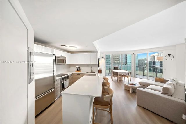 1300 Brickell Bay Drive #3501, Miami