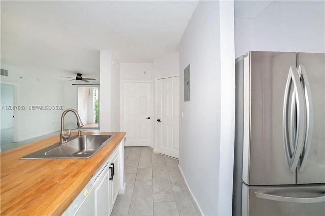 3 of 72 - 17125 N Bay Road #3410, Sunny Isles Beach, FL