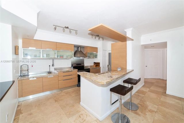 17100 N Bay Road #1501, Sunny Isles Beach