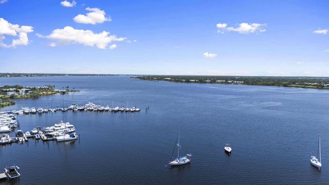 3 of 31 - 3316 Se River Vista Court, Port St. Lucie, FL