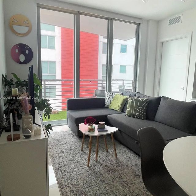 7875 Nw 107th Avenue #605, Doral