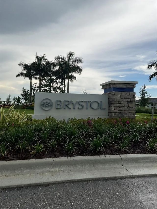 5924 Nw Fairfox Way, Port St. Lucie