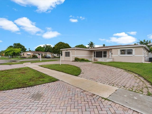 4 of 53 - 4545 Nw 39th Street, Lauderdale Lakes, FL