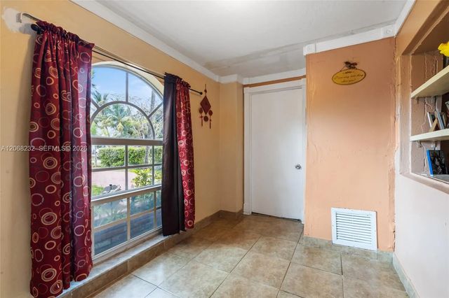 4 of 18 - 1223 Ne 182nd Street, North Miami Beach, FL