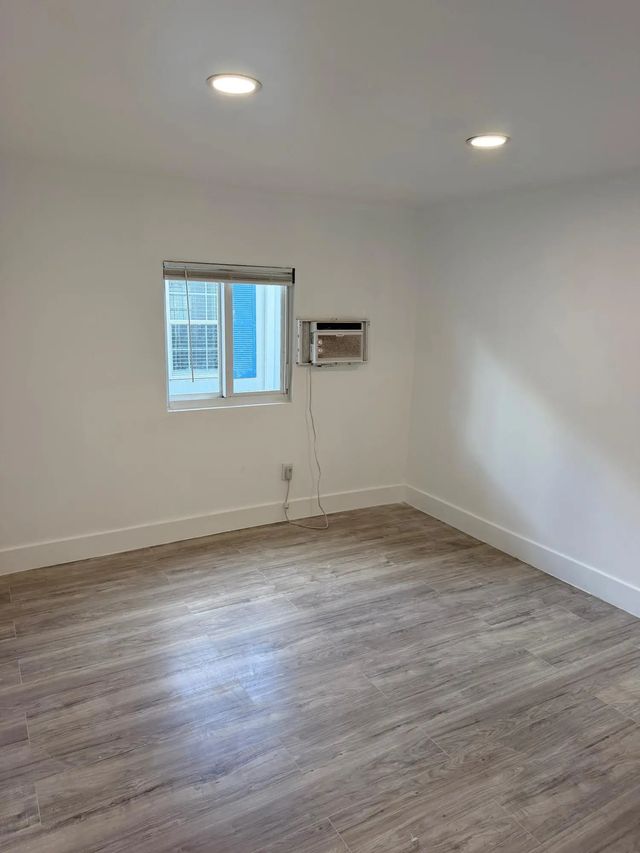 3 of 13 - 650 Nw 214th Avenue, Pembroke Pines, FL