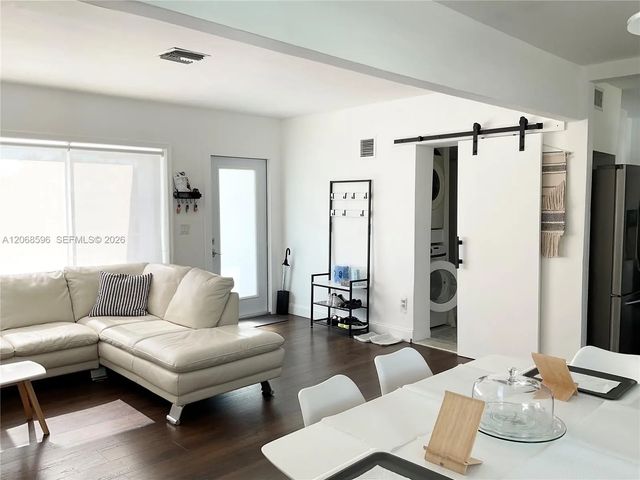 5 of 39 - 161 Nw 145th Street, Miami, FL