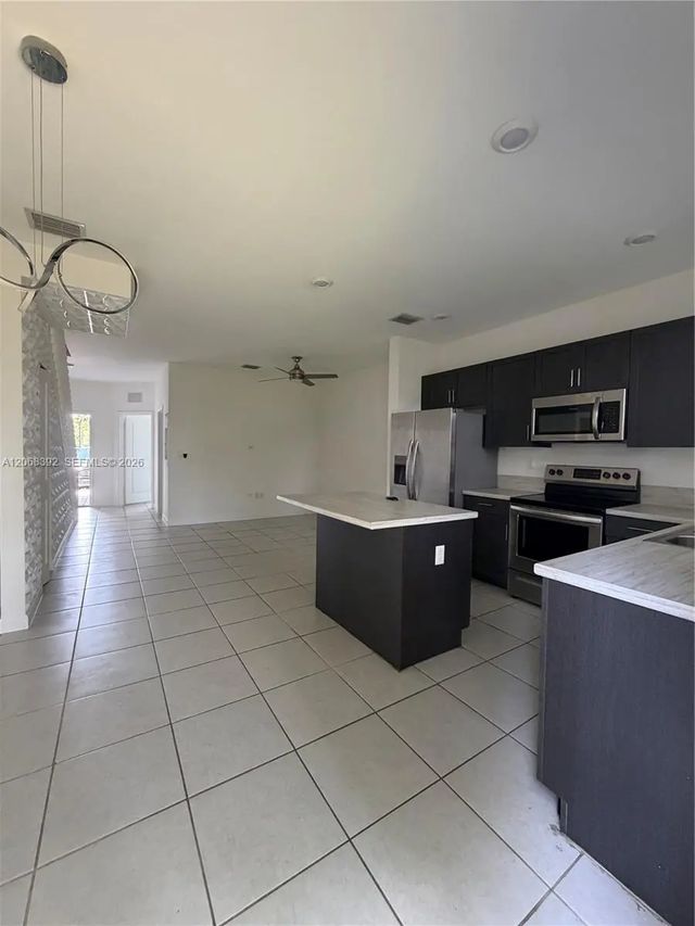 3 of 24 - 2739 Se 17th Street, Homestead, FL