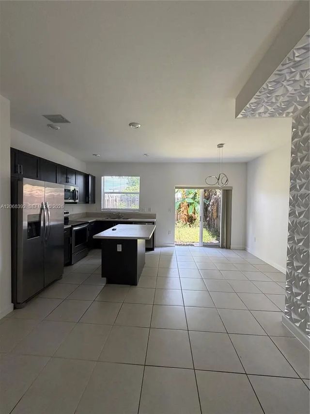 4 of 24 - 2739 Se 17th Street, Homestead, FL