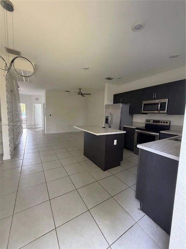 5 of 24 - 2739 Se 17th Street, Homestead, FL