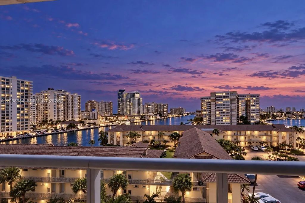 2602 E Hallandale Beach Boulevard #r707, Hallandale Beach
